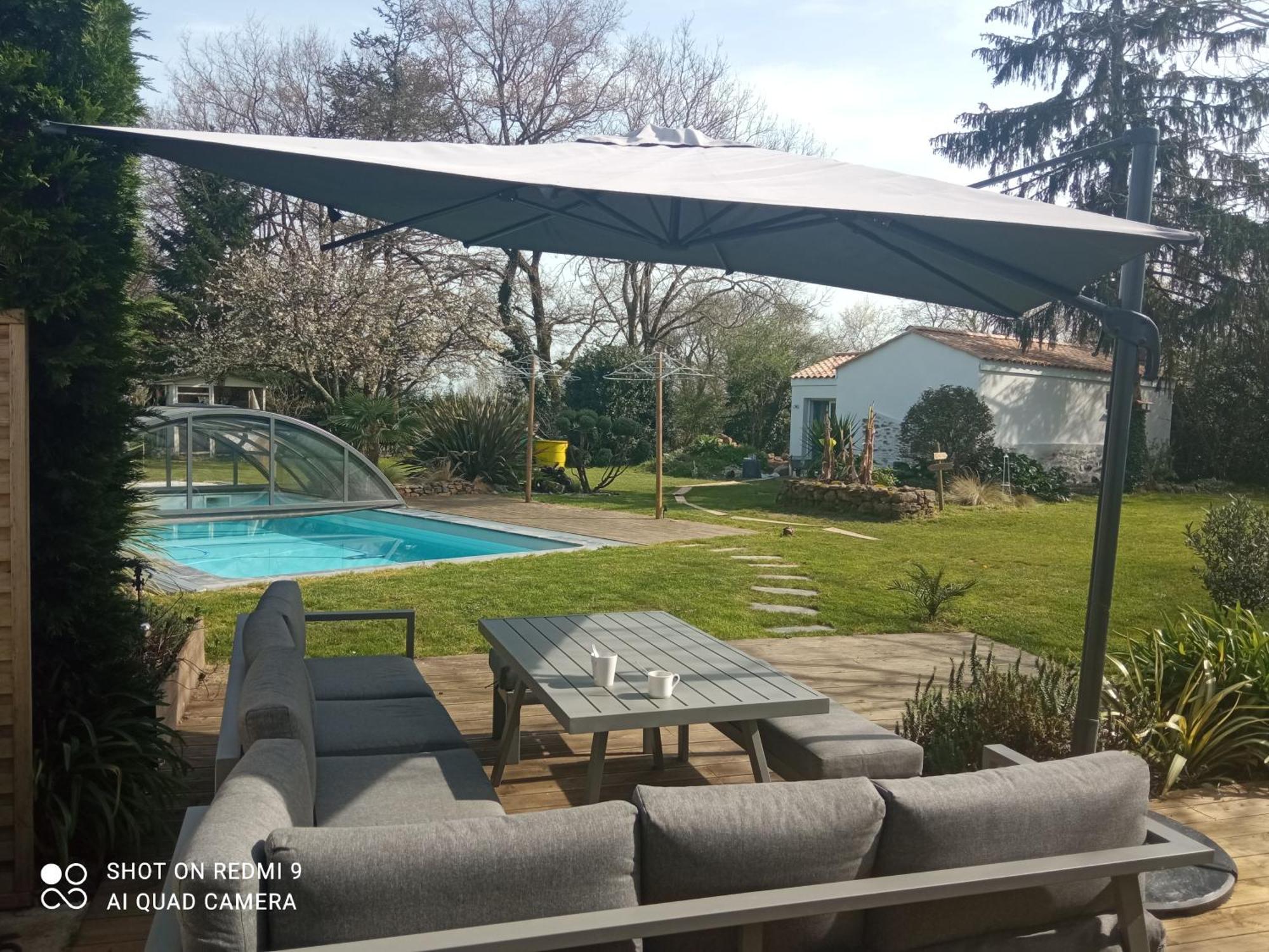 Le Champ-Saint-Pere Mas Des Vignes Piscine Chauffee Bed & Breakfast エクステリア 写真